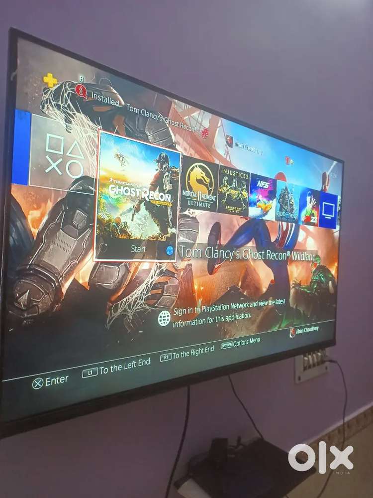 Ps4 with 3 controllers