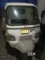 Mahindra alfa three wheeler