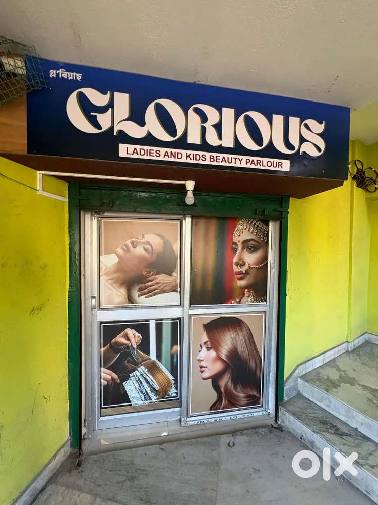 Fully Furnished Beauty Parlour On Sale.Urgent Sale