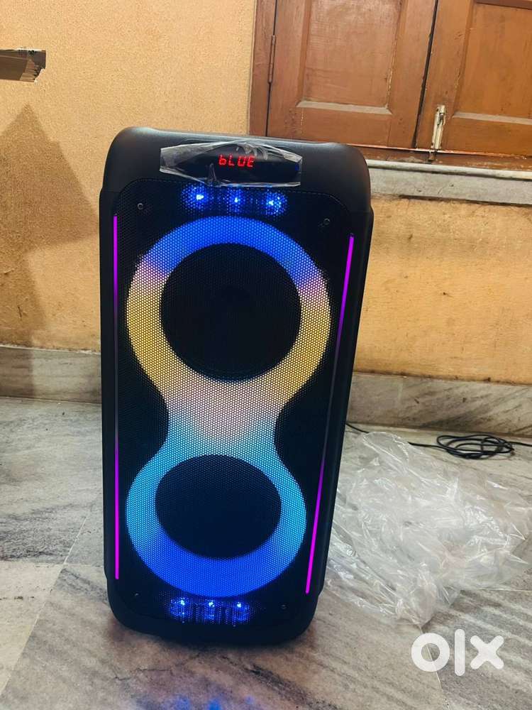 ZEBRONICS ZEB-BUDDY 200 Wireless MIC, Karaoke function, Mobile Holder,