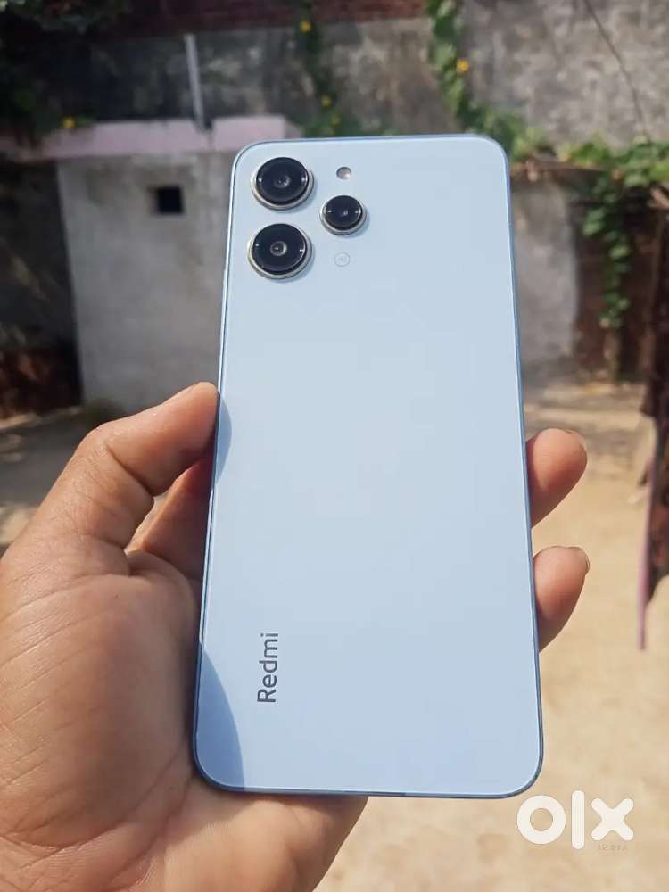 Redmi 12  (6 gb Ram 128gb Rom)