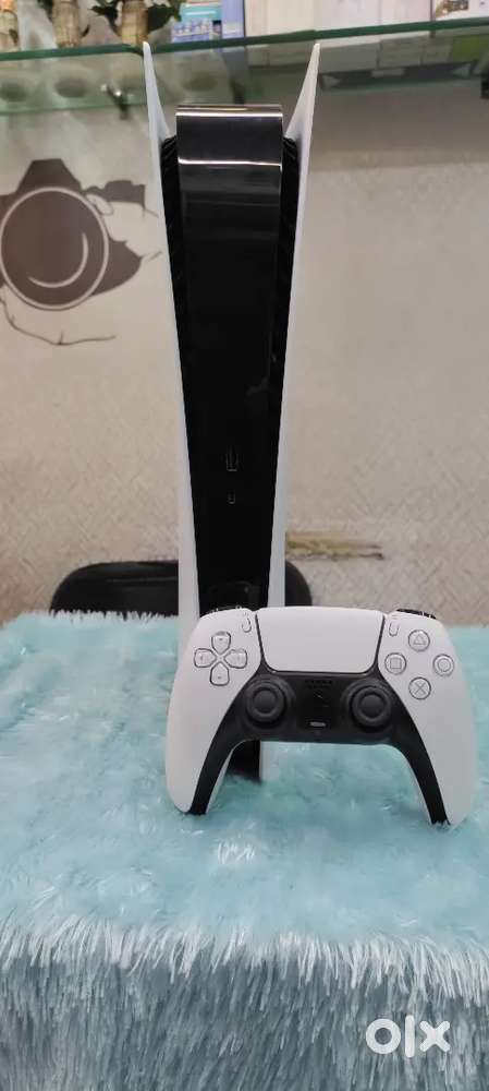 Sony PlayStation 5 Digital Editions good condition with controller
