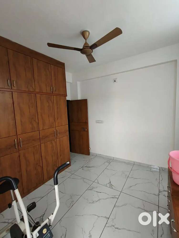 1 Room, near Gurukul, Subhash chowk