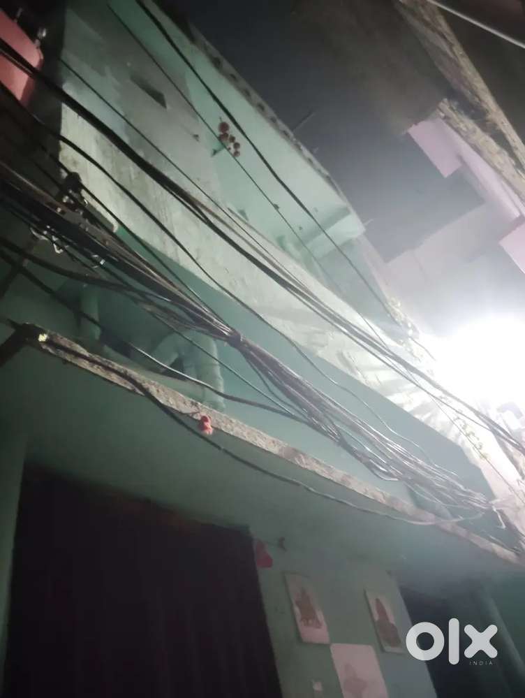 Patna me 5 dhur main location me bana makan 2 talla