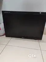 LG Monitor Screen & Logitech Keyboard For PC & CCTV