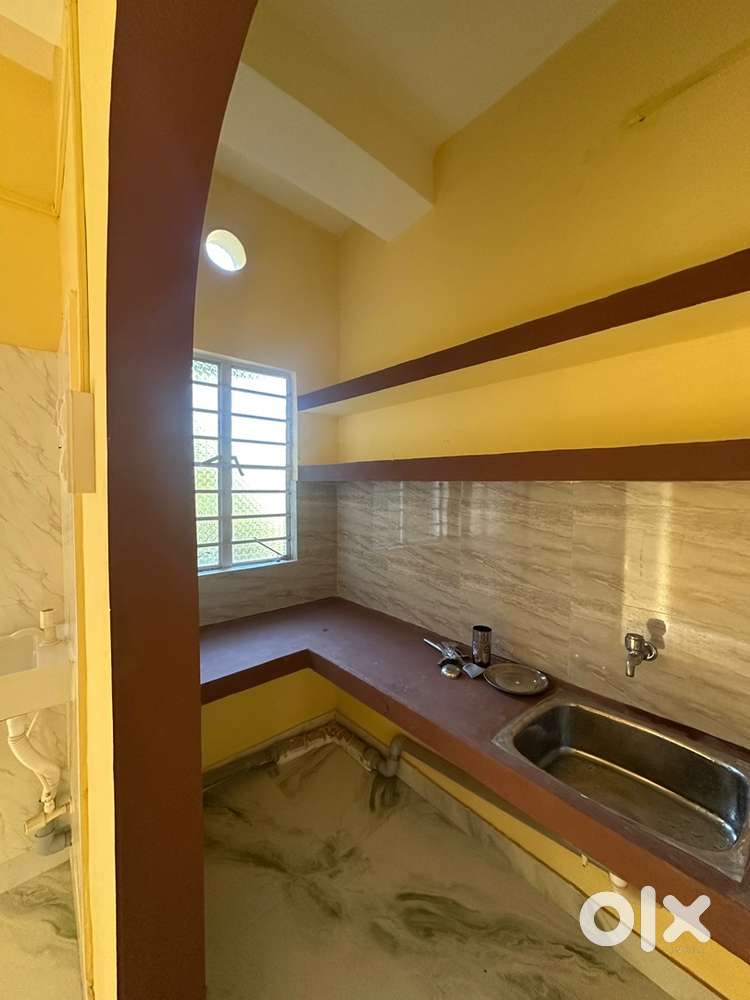 Urgently needed a female roommate