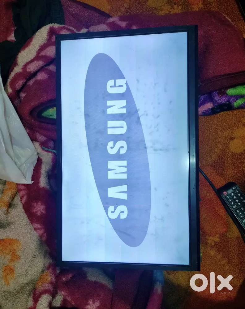 28 inch TV samsung full smart