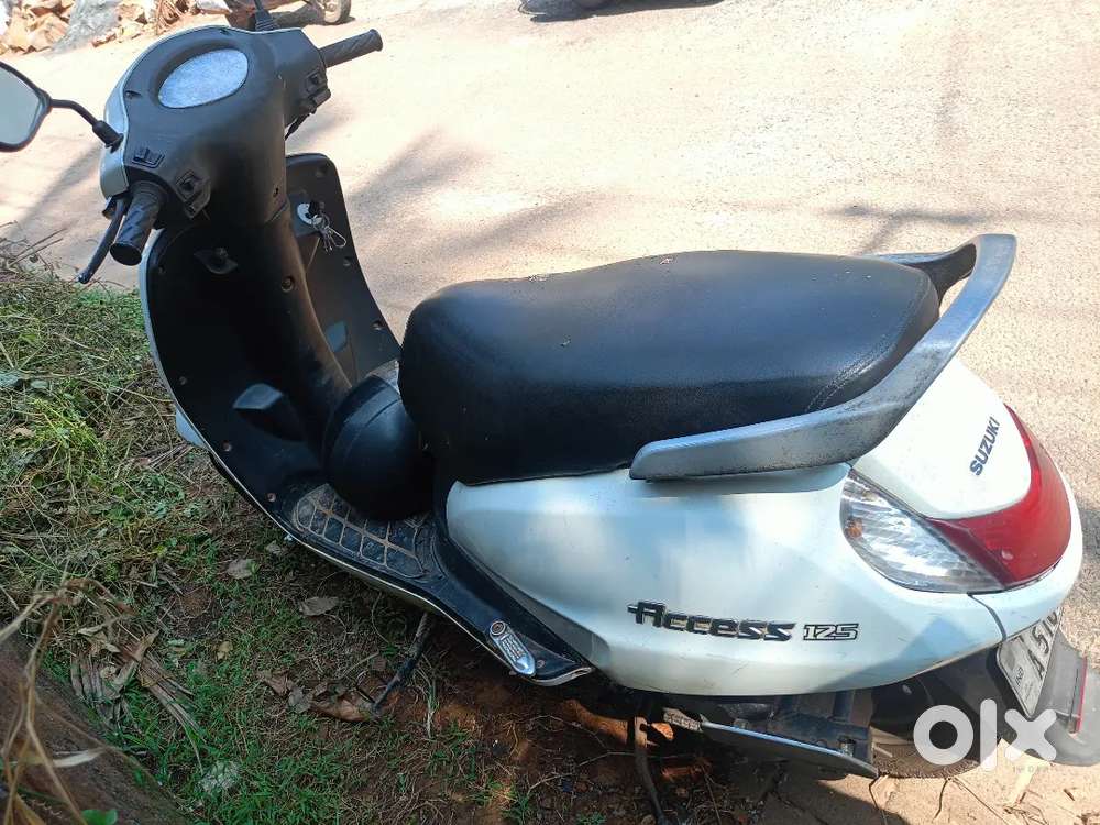 Access 125 old model urgent selling