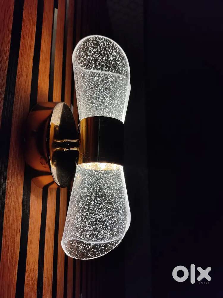 Modern 3-Color Changing LED Wall Light / Side Light