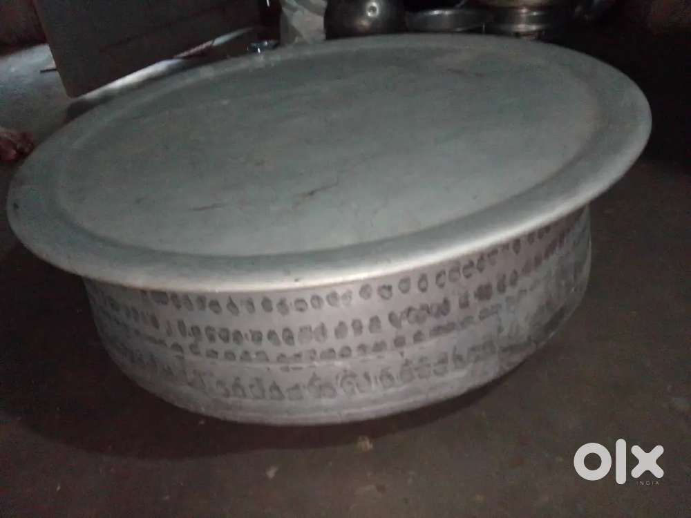 Dhum biryani vessel