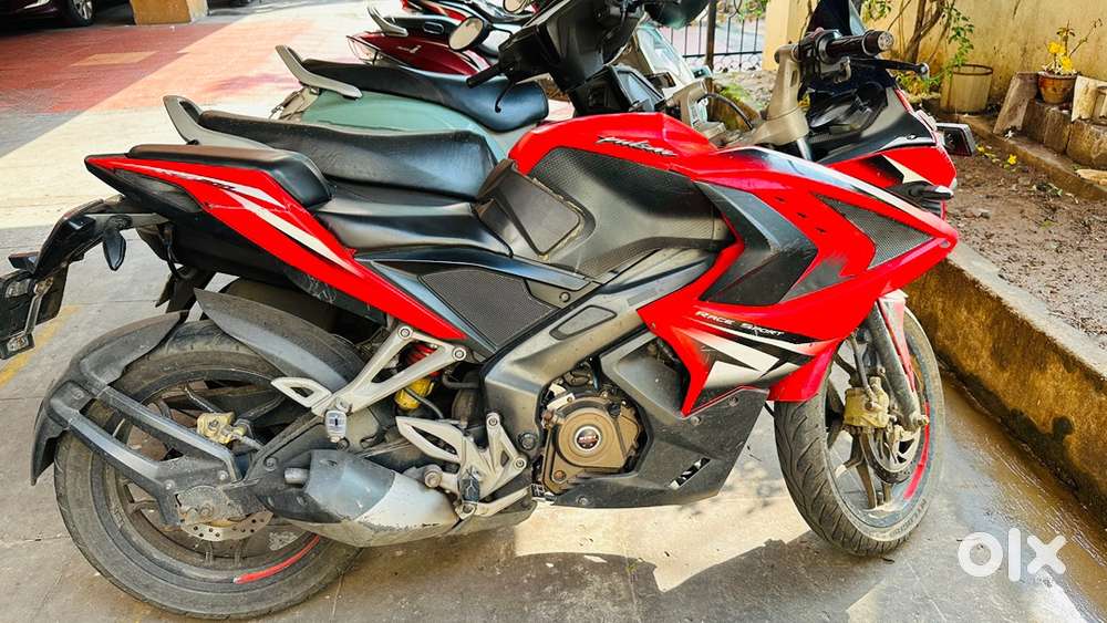 Pulsar RS 200, Full on condition