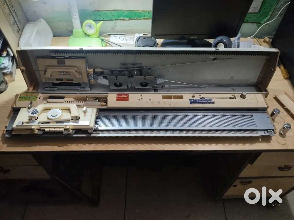 Semi automatic Knitting Machine