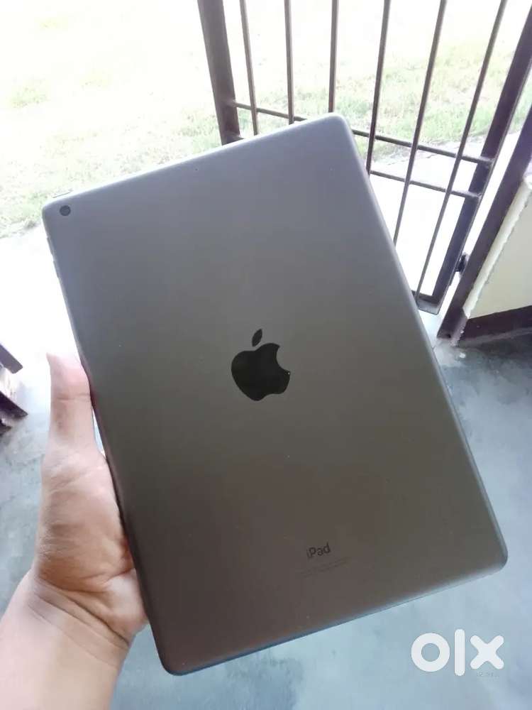 APPLE I PAD 9TH GEN ALL NEW CONDITION