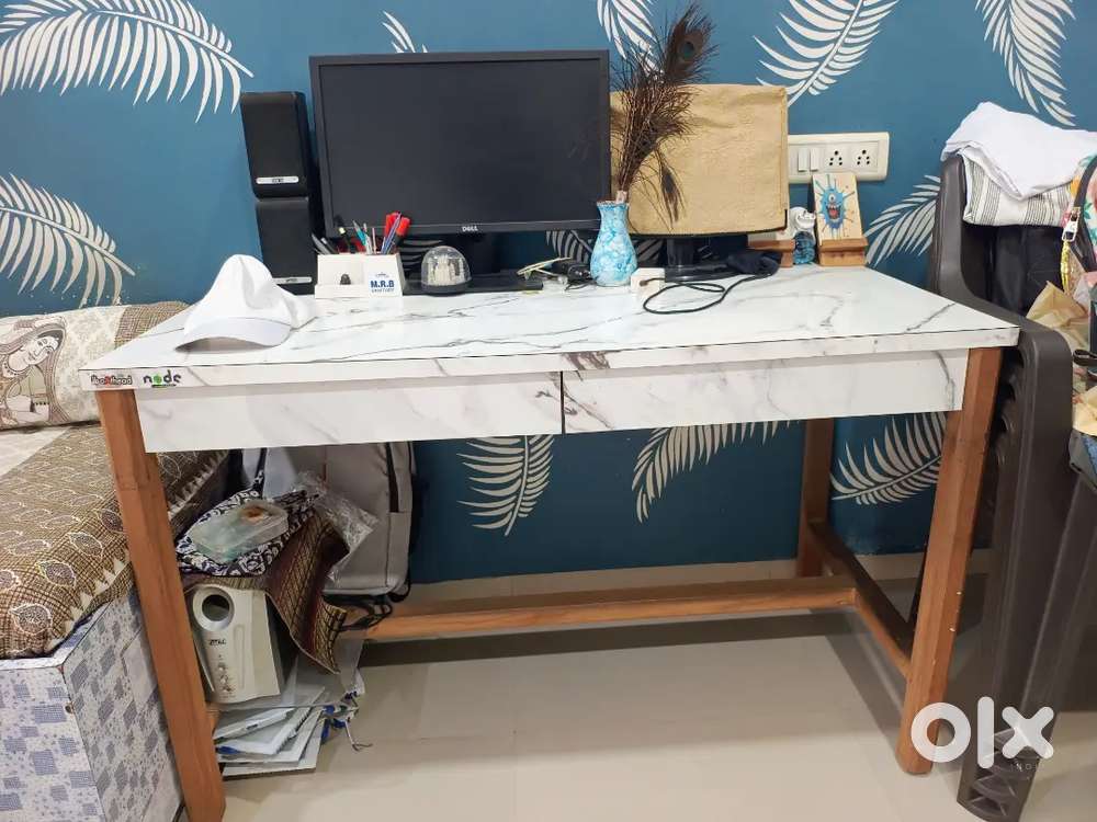 Computer Table