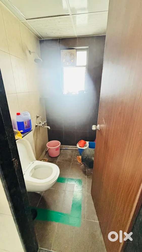 2.5 BHK fully furnished flat on rent