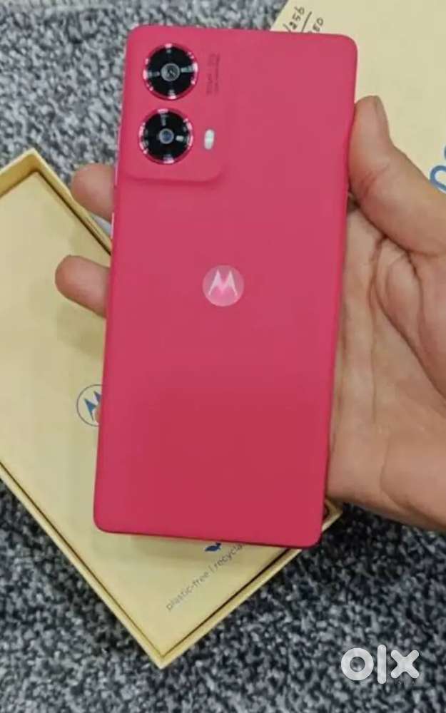 Moto g85 5G  8/128Gb 4 months old
