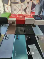 Second hand mobiles available at best price starting price 4000