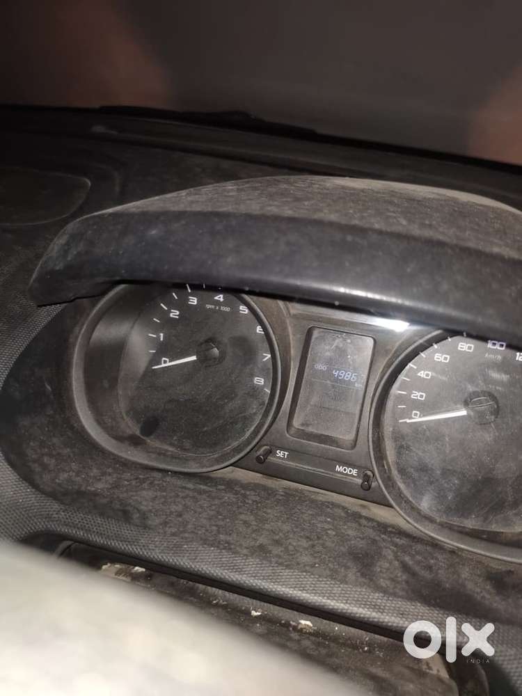 Tata Tiago 2018 Petrol 49000 Km Driven only genius buyer contact