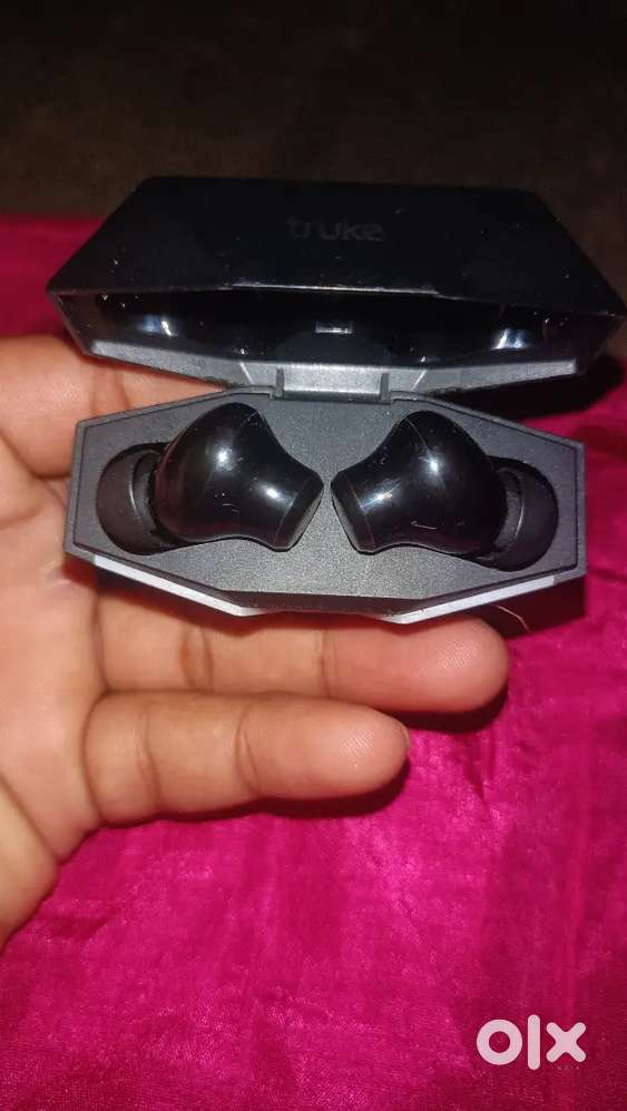Truke earbuds