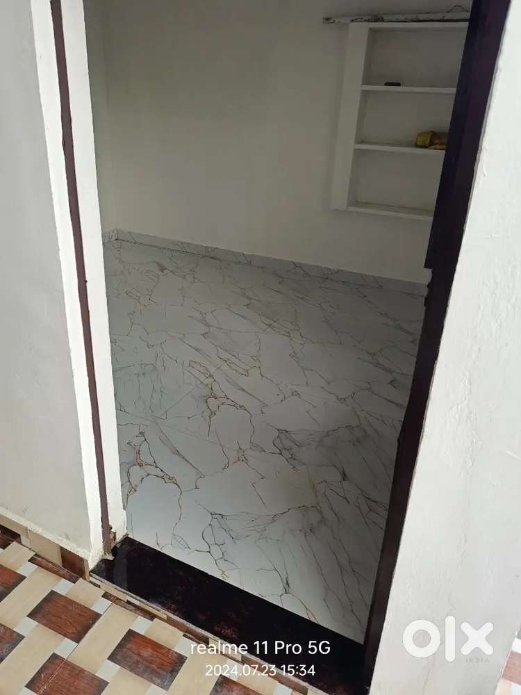 Single Room Kitchen Available