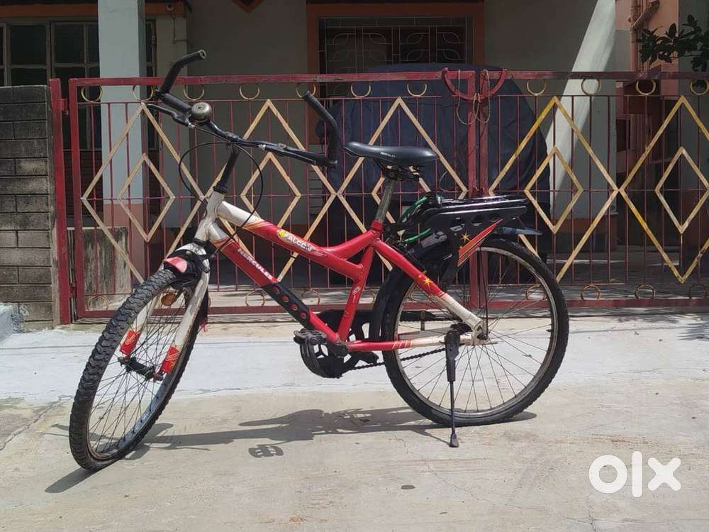 Red Falcon