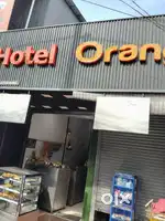 Needed cleaning staff to the restaurant ladies or gents