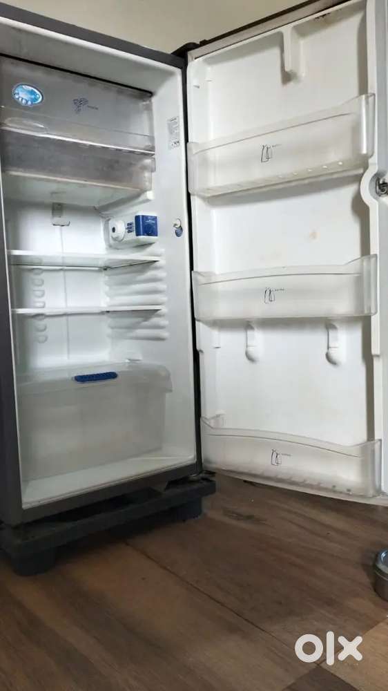 Whirlpool Fridge 200 L Single Door