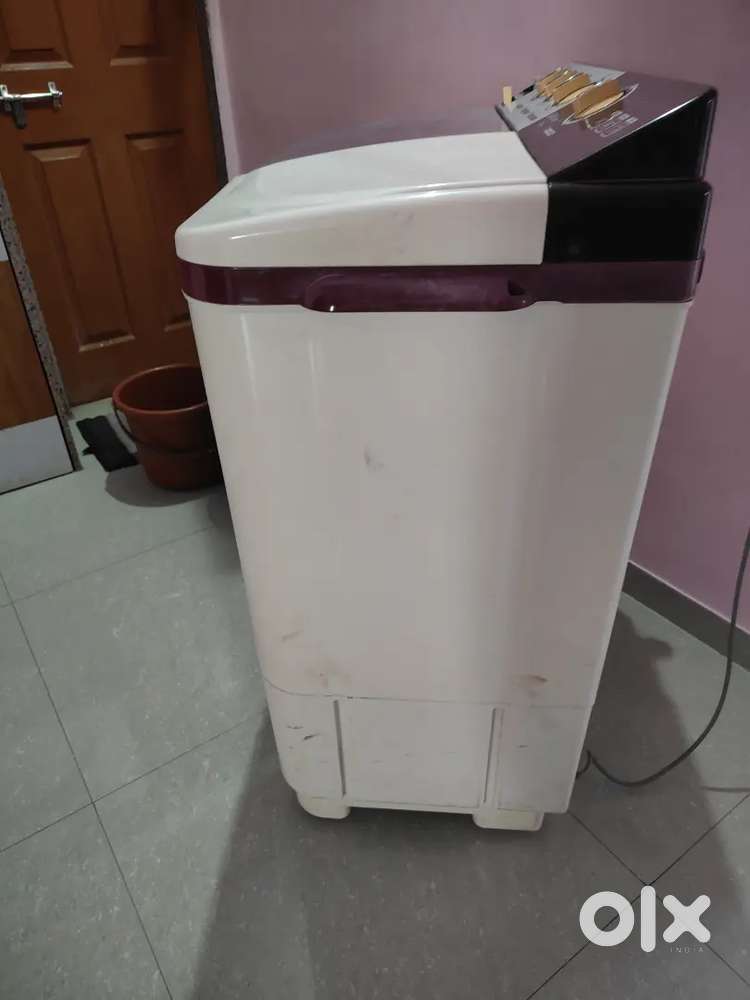 7.2 kg Tip Top condition New motor washing machin semi automatic