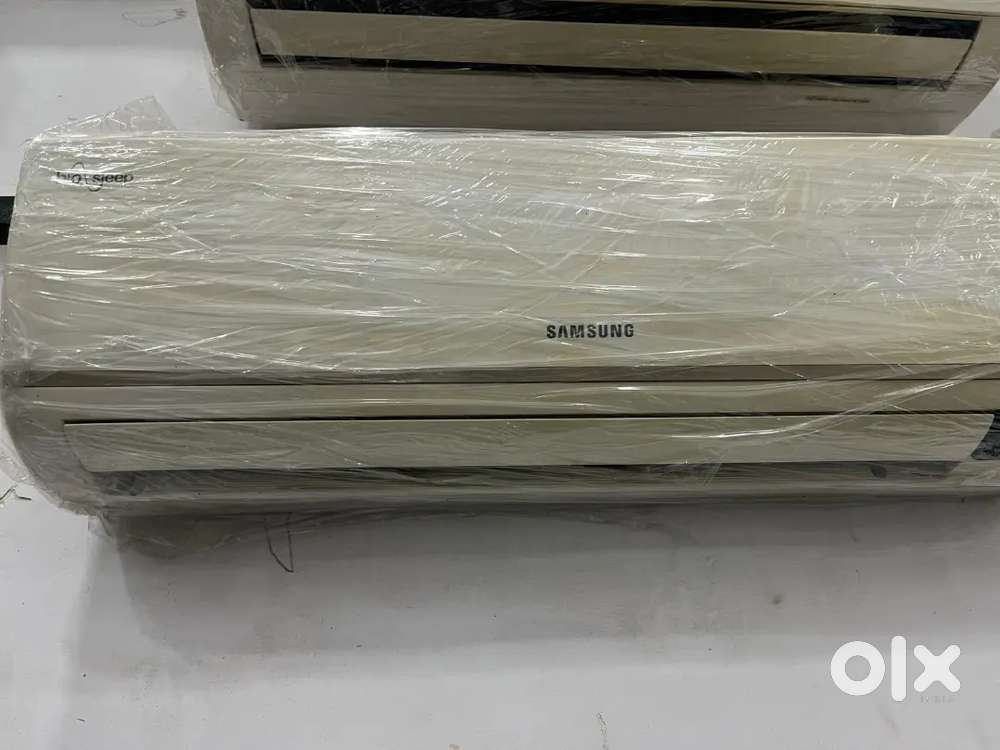 Samaung 1 ton split AC with warranty good condition
