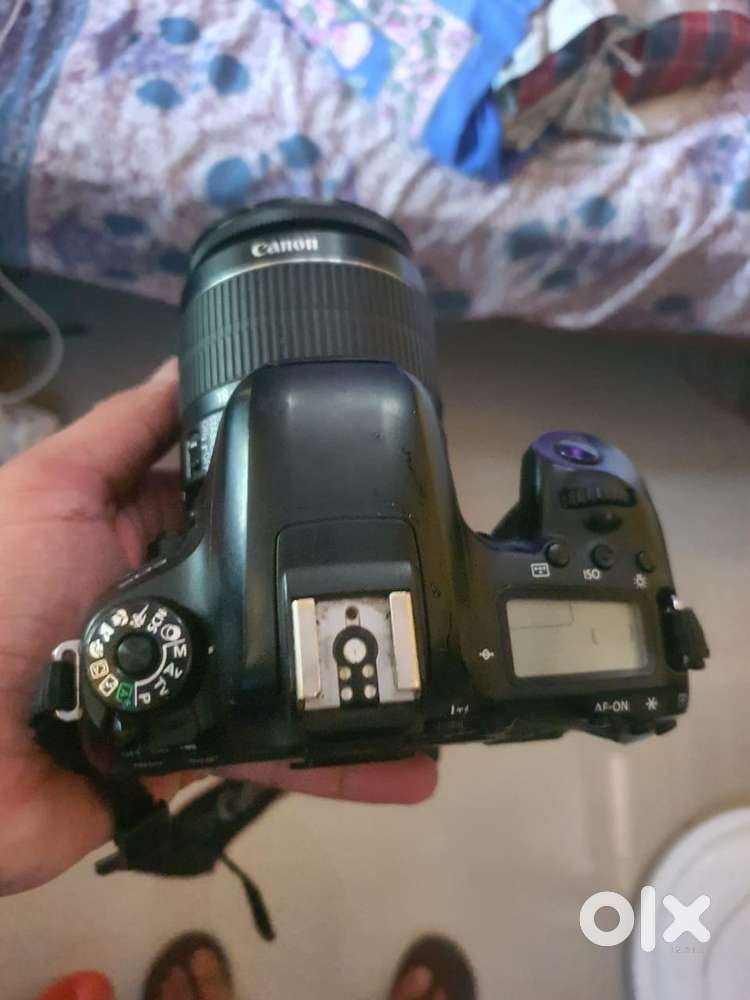 Canon 77d with kit lens