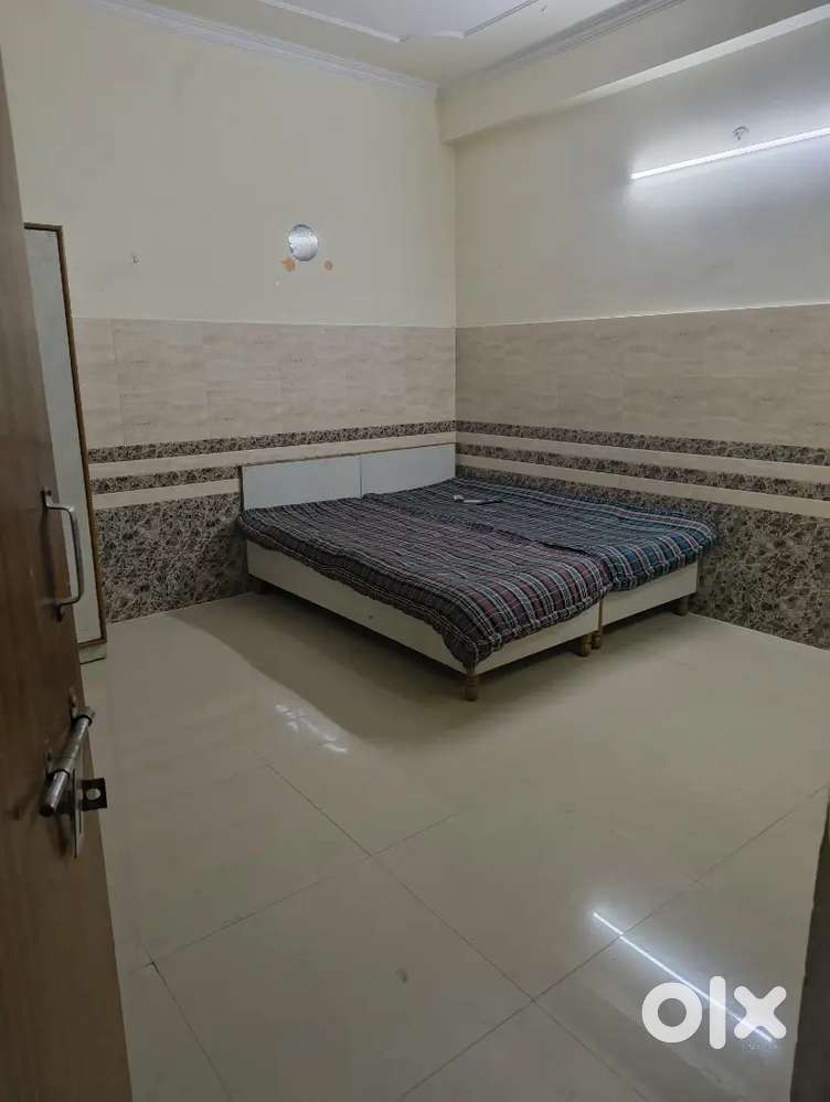 Co-Living Fully Furnished 1 RK Seperate independent Sector 44