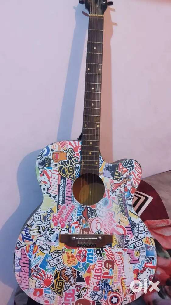 I want to sell my guitar 2years old
