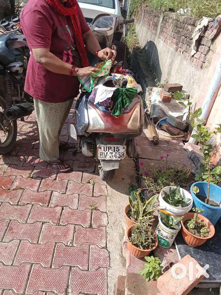 Gadi scrap mein deni hai