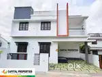 POSH വീട് (വൈറ്റില - എരൂർ )-(3 Cent - 3 BHK )- Two Car Parking