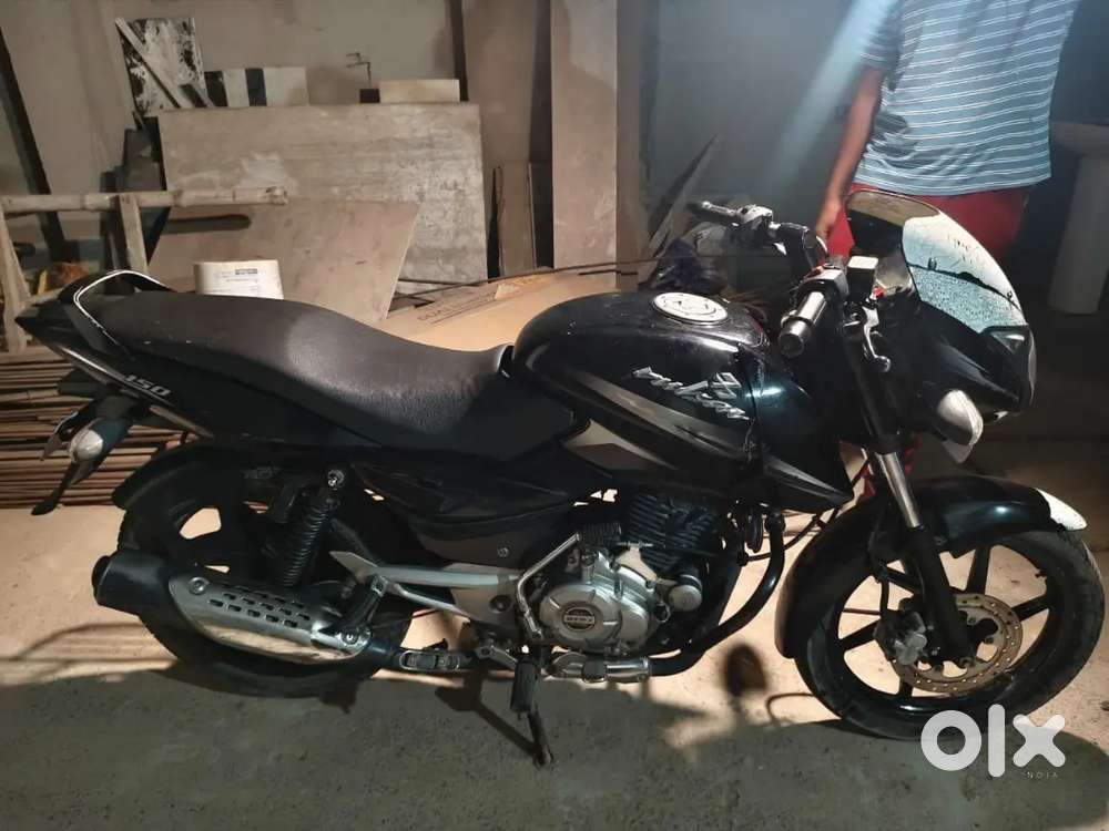 Bajaj pulser 150 + ( Apache 160)