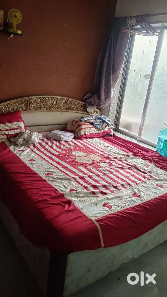 Female-only master bedroom in family 3BHK