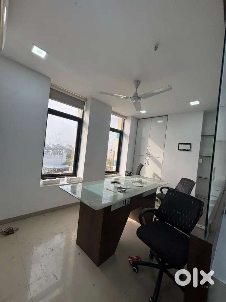 Fully Furnished Office of 700 sq. ft. for Rent – Vijay Nagar, Indore