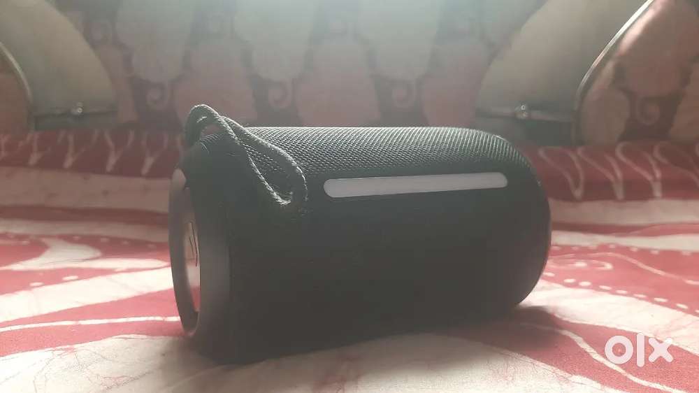 Boat stone 350 pro with 14w boat signature sound and dynamic RGB led