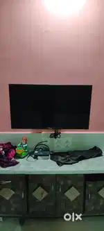Intex Smart TV 40 inch display gyahe shayad