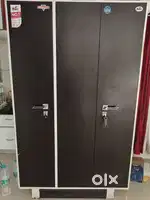 I want to sell Almirah