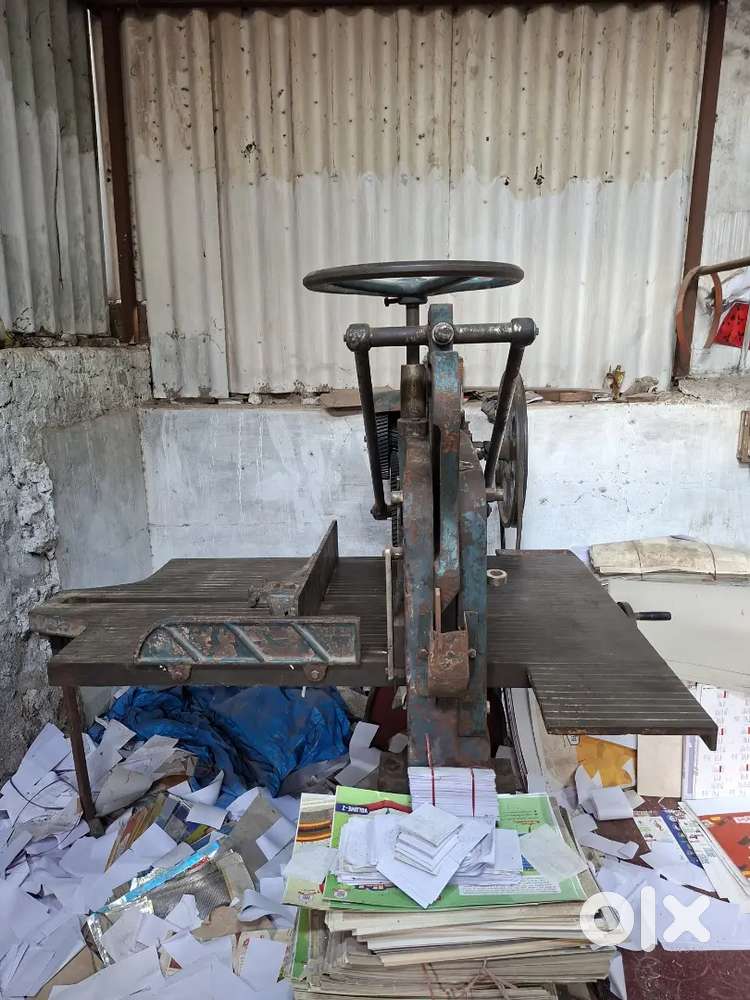 Paper cutting machine and sticking notebook pin machine in good  cdion