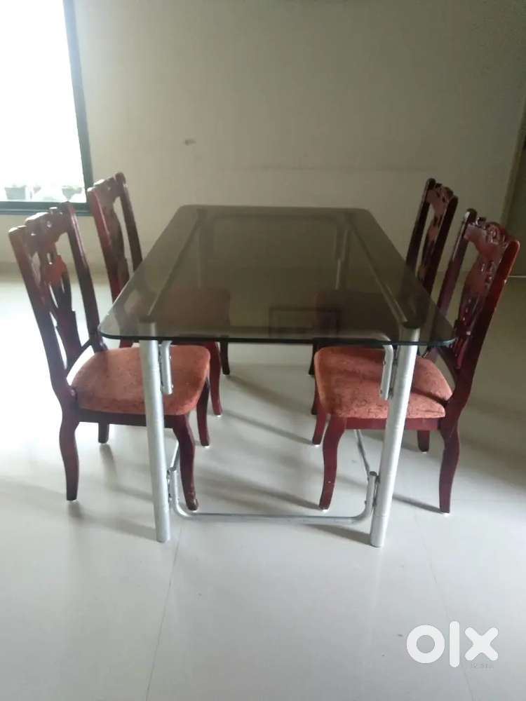 Dinning table and chairs