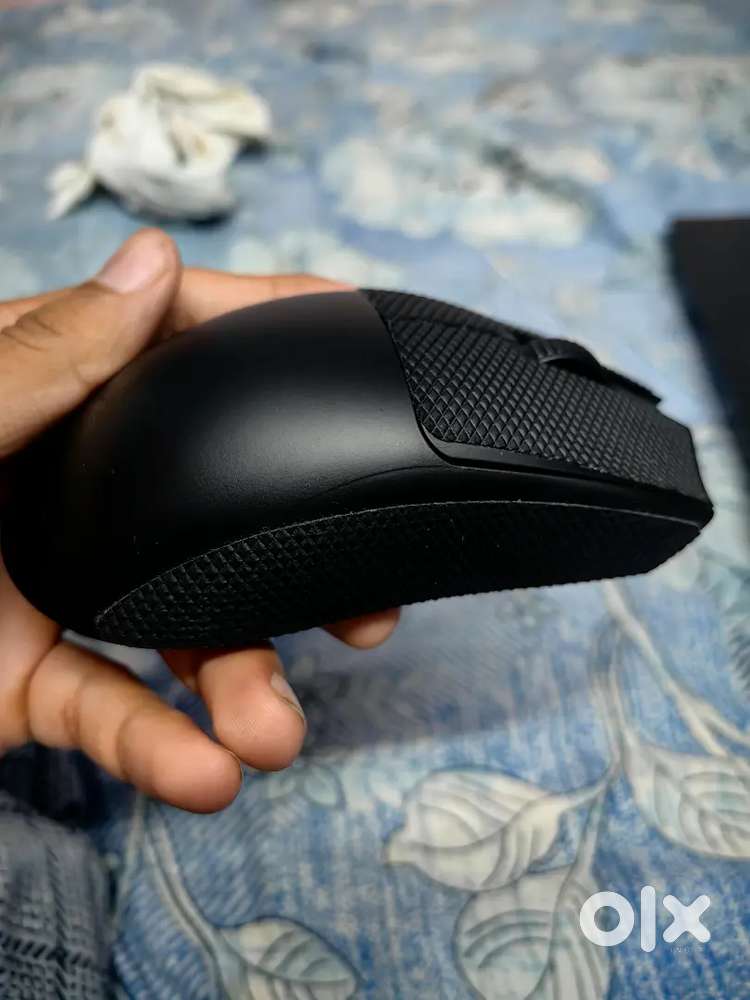 RAZER VIPER V3 PRO MOUSE 1 YEAR OLD