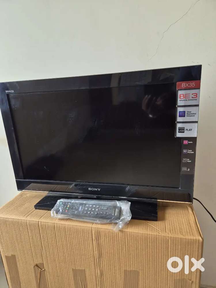 Sony Bravia 26 inch TV and Gas Stove
