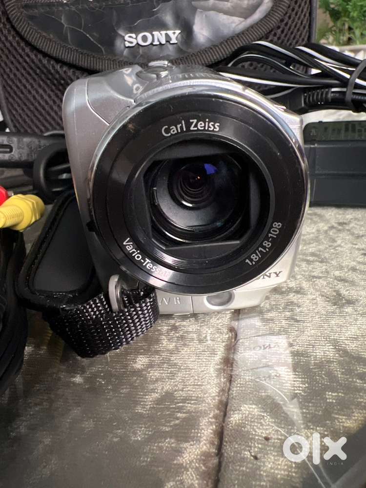 Sony Handycam DCR- SR68