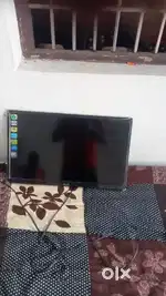 TV AKAI bech Rahe