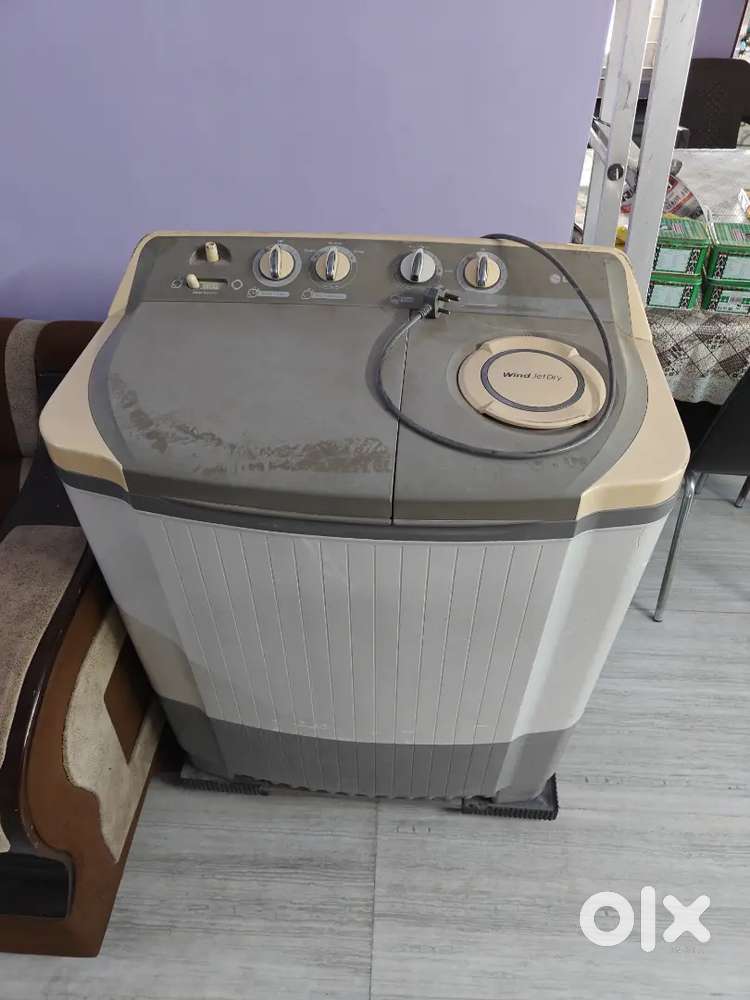 LG Semi Automatic Washing Machine