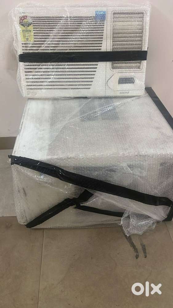 Voltas 1 Ton 3 year old Window AC