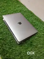 APPLE  PRO 2020/19 i7/10 th GEN/32GB /512 SSD/ RETINA IPS DIAPLAY  KIT