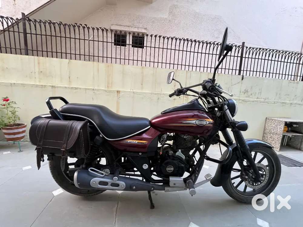 Avenger 150 street